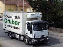 IVECO-EUROCARGO_160E25 eines Schlachtbetriebes auf Zustelltour in Ried i.I.;100423