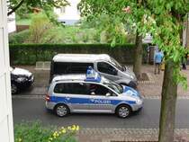 aufgenommen m 30.04.10

streifenwagen der polizei bd hrzburg
beim voraus und absicherung des
walpurgisumzuges