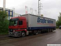 MB Actros 1840 - Spedition  Groe-Vehne Stuttgart  mit Planenauflieger  in Untertrkheim/Obertrkheim. (01.05.2010)