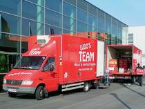 MB-412D von LUDO´S Team bei der Anlieferung von Waren zu einem Messeevent in Ried i.I.;100415