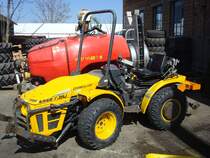 Schmalspurtraktor  pasquali ergo7.80 ,
Knicklenker mit 75PS, 30Km/h,
April 2010