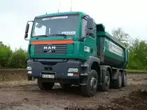 MAN TGA 35.350 der Firma LEINWEBER steht auf einer Baustelle in 36088 H�nfeld, Mai 2010