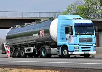 MAN TGA 18.460 Lebensmittel-Kessel, A61 bei Heimerzeheim 28.04.2010