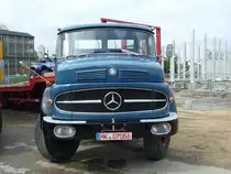 Frontansicht eines Mercedes Benz LS 1620. 1. Nutzfahrzeugtreffen an der  Alten Dreherei  in M�lheim an der Ruhr.