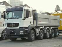 MAN Kipper abgestellt in Biel-Bzingen am 18.04.2010