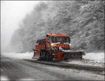 Auf dem Heimweg konnte man den ACTROS 1831 an der Rastanlage Sauerland-West ablichten. (02.02.2010)
