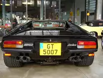 Heckansicht eines De Tomaso Pantera. Die erste Serie wurde von 1971 - 1990 mit kleinen Facelifts produziert. Angetrieben wurde der Bolide von einem 5.8l Ford V8 Motor. Meilenwerk D�sseldorf.