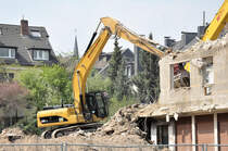 CAT 329 D LN Raupenbagger bei Abriarbeiten in Bonn - 27.04.2010