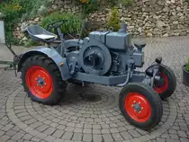 Kramer-Traktor, Baujahr 1940,
1-Zyl.Diesel, 1640ccm, 20PS,
gesehen im Kaiserstuhl, Mai 2010,