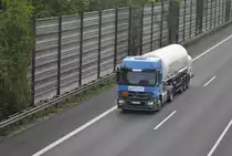 Mercedes Actros Tankzug, auf der A2 bei Lehrte am 09.10.2010