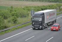 DAF XF Sattelzug, auf der A2 bei Lehrte, am 09.05.2010
