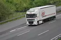 DAF XF, auf der A2 bei Lehrte/Niedersachen, am 11.05.2010.