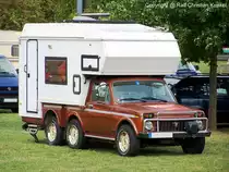 Lada Niva mal ganz anders - Umbau zum Wohnmobil mit 3 Achsen - fotografiert am 05.09.2009 zum 11. Ostmobil Meeting Magdeburg (OMMMA 2009) - Copyright @ Ralf Christian Kunkel