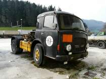 Saurer Zugmaschine abgestellt in Liesberg am 18.04.2010