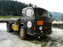Saurer Zugmaschine abgestellt in Liesberg am 18.04.2010