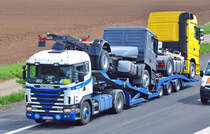 Scania 124L 470 mit Lkw-Kabine und Lkw-Fahrgestell als Ladung, A61 bei Heimerzheim 17.05.2010