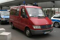 MB Sprinter der LaPo Thüringen in Erfurt, Mai 2010