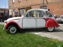 Cabriolet Citroen 2 CV aus der Hansestadt Rostock, Barth 02.05.2010