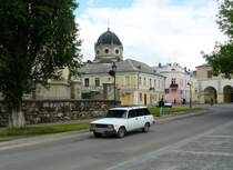 LADA/VAZ 2104 fotografiert in Zhovkva, Ukraine 19-05-2010.