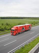 MAN-Hngerzug auf der A2 bei Lehrte am 01.06.2010