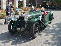 Der Alvis Speed 20 begibt sich zum Start bei der Oldtimer-Rallye in Hls.