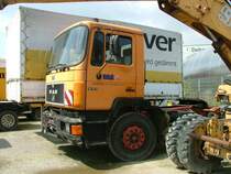 MAN 19.322 wartet auf Export; 280510