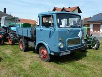 Eicher FarmExpress, Baujahr 1967, 54 PS, 60 km/h, prsentiert anl. der Feier  850 Jahre Bernhards  am 06.06.2010 in Fulda-Bernhards