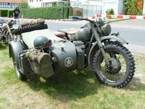 =Dnepr K 750-Gespann ausgestellt anl. der Feier  850 Jahre Bernhards  am 06.06.2010 in Fulda-Bernhards