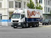 MAN K�hltransporter unterwegs in der Stadt Solothurn am 21.05.2010