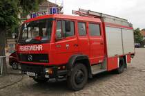 Ein LF 16/12 der Freiwilligen Feuerwehr Magdeburg Diesdorf auf dem Stadtteilfest in Salbke. Fotografiert am 12.06.2010. 