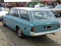 Ford Taunus P5 Turnier. 1964-1967. Ein 2-t�riger P5 Turnier kostete bei seiner Markteinf�hrung im September 1964 DM 7.825,00. Oldtimertreffen an der  Alten Dreherei  in M�lheim/Ruhr.