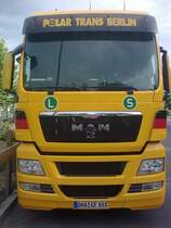 Frontansicht eines  MAN TGX 18.440 am 14.06.2010 in Berlin-Charlottenburg.