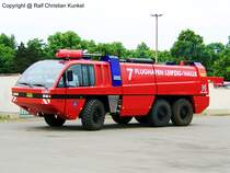 Gro�tankl�schfahrzeug GTLF  Panther  auf MAN 6x6 (405 kW), Baujahr 1993 - Umbau 2007 - Flugfeldl�schfahrzeug des Flughafens Leipzig/Halle - fotografiert am 12.06.2010 in Leipzig/ Jahnallee zur Interschutz 2010 - Copyright @ Ralf Christian Kunkel