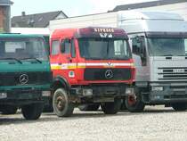 Mercedes 2232 wartet auf Export.