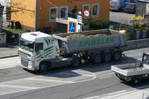 DAF XF 105.410  Spindler   mit Schmitz-Sattelmulde am Handelskai. 7.4.2010