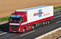 Volvo FH  Van de Kemp  auf der A61 bei Heimerzheim - 04.06.2010