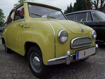 Goggomobil; ein Kleinstwagen (Rollermobil) der Hans Glas GmbH welcher von 1955�1969 in verschiedenen Versionen hergestellt wurde, nimmt an einer Oldtimerausstellung teil;100501