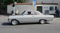 Ein Opel Rekord A Coupe Startet bei der Oldtimer-Rallye in H�ls.