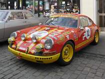 Ein Porsche 912 R von 1965 im Racing-Design pr�sentiert sich bei der Oldtimer-Rallye in H�ls.