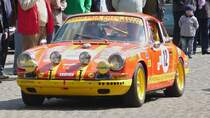 Ein Porsche 912 R von 1965 im Racing-Design am Start bei der Oldtimer-Rallye in H�ls.