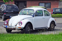 VW-K�fer in Mechernich, mit stillem Schrei nach Neulack - 09.06.2010