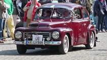 Der Volvo PV 444 am Start der Oldtimer-Rallye in H�ls.