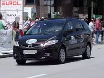 MAZDA 5 dient anlsslich des Rieder Radrennen als Streckenfahrzeug;100530