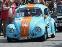 Der VW Kfer im Renn-Dress am Start bei der Oldtimer-Rallye in Hls.