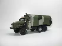 1/87 NVA Ural 375C mit Funkkoffen in Dreifarbentarn. Herrsteller des Bausatzes unbekannt. Vertrieb ber RK-Modelle, Mac u.s.w
