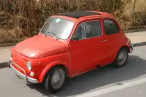 Fiat 500 / gesehen in Dolceacqua (Provinz Imperia/Italien), 09.09.2008