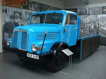 Horch H3A,
von 1950-59 wurden im VEB Horch Werke Zwickau ber 30.000Stck gebaut,
der 4-Tonner hatte einen 4-Zyl.Diesel, 6024ccm, 80PS, 60Km/h,
Horch Museum Zwickau, Juni 2010