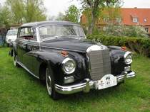 MB 300 Limousine aus dem Landkreis bad Doberan bei der Oldtimer-Rally, Wohlenberg 01.05.2010