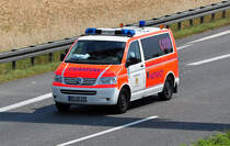 Volkswagen T4, Notarzt-Feuerwehr aus Brhl, auf der A61 bei Weilerswist - 28.06.2010