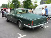 Rolls Royce Silver Shadow Pickup. Angeblich ist das ein Fahrzeug von 1969. (Wer wei� mehr dar�ber? Bitte melden)
Besucherparkplatz des D�sseldorfer Meilenwerkes.